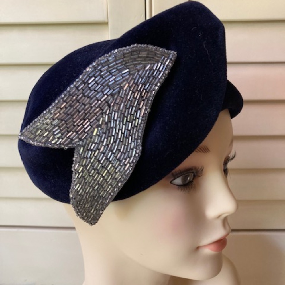 Vintage Navy Blue Carol Hat from Italy - Picture 13 of 15